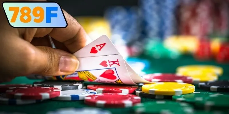 Mậu Binh Chơi Dễ Không - Câu Hỏi Được Tìm Nhiều Trong 2025 2 Kinh nghiệm chơi Poker bằng cách nhận biết các yếu tố quan trọng