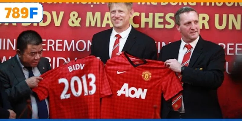 Manchester United Sang Việt Nam - Sự Kiện Bóng Đá Chấn Động 1 Manchester United Sang Việt Nam - Sự Kiện Bóng Đá Chấn Động