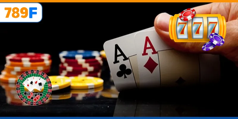 Trải nghiệm cá cược online và nâng cao kỹ năng phỏm rắn.