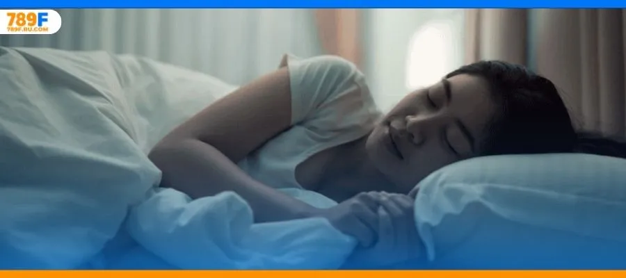 Ý nghĩa may mắn đằng sau giấc mơ thấy ong đốt 